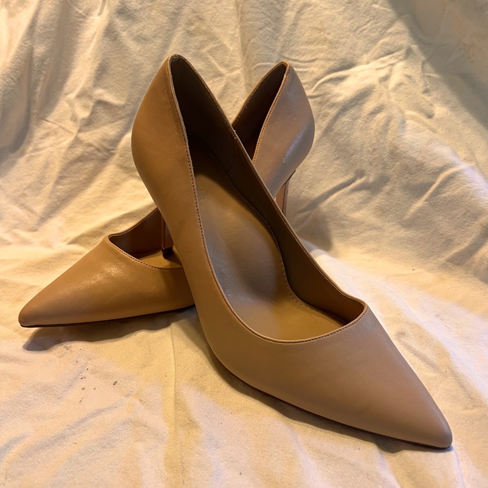 JustFab Khloy Nude Heels Size 9.5